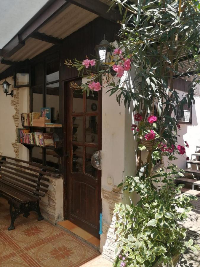 Hotel Magnoliia Sochumi Exterior foto