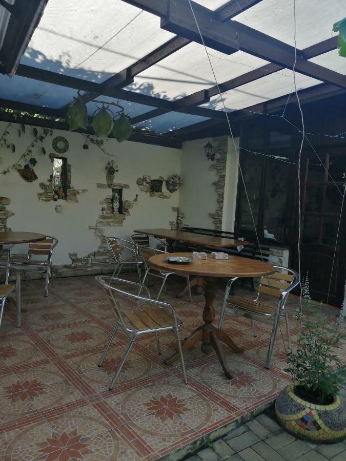 Hotel Magnoliia Sochumi Exterior foto